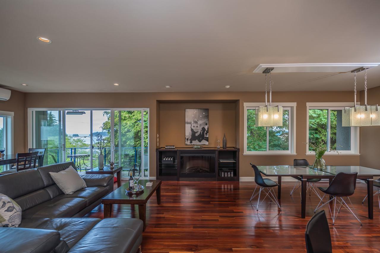 Luxury Penthouse Downtown Nanaimo Apartment Exterior foto