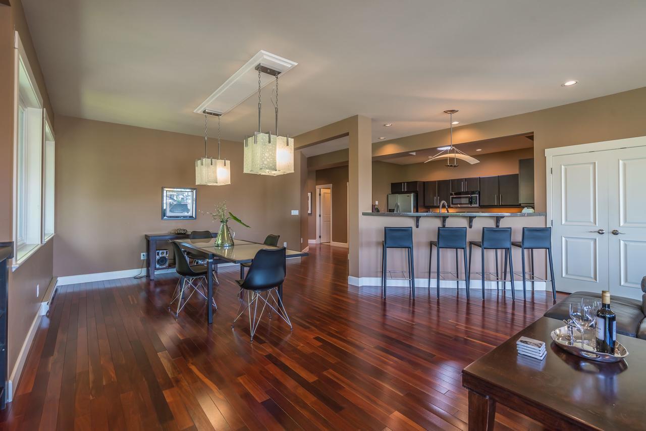Luxury Penthouse Downtown Nanaimo Apartment Exterior foto